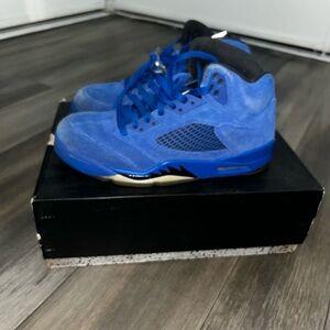 Jordan 1 Mid black and blue